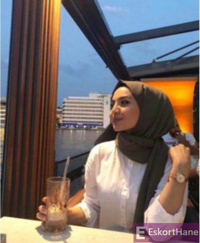 Bahar - İstanbul Elit Escort Bahar Anal Yapıyor - EskortHane