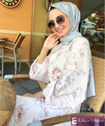 Bahar - İstanbul Elit Escort Bahar Anal Yapıyor - EskortHane