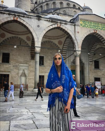 İrina - İstanbul Rus Escort İrina Otel, Rezidans ve Evlere Geliyor - EskortHane