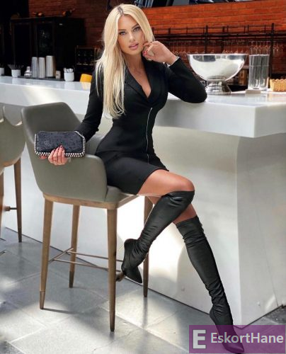 Maya - İstanbul Fotomodel Escort Maya - EskortHane
