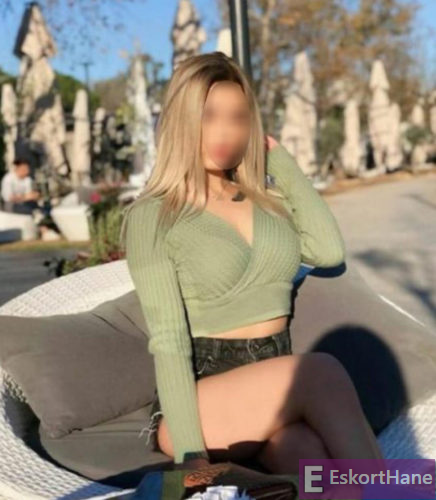 Adana Beyaz Tenli Sarışın Eskort BELLA Eve Otele geliyor