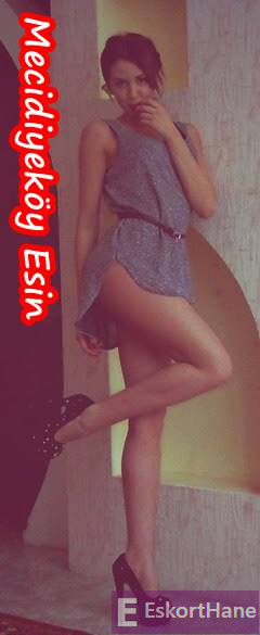  - Güzel bacakları olan Mecidiyeköy Genç Escort Esin