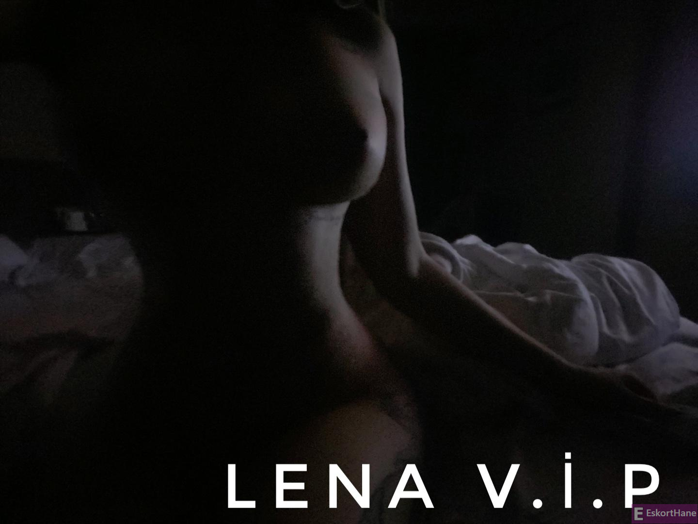 Lena - İstanbul Ukraynalı Vip Escort Lena - EskortHane