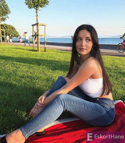 Derya - Gerçek Resimli İzmit Escort Derya - EskortHane
