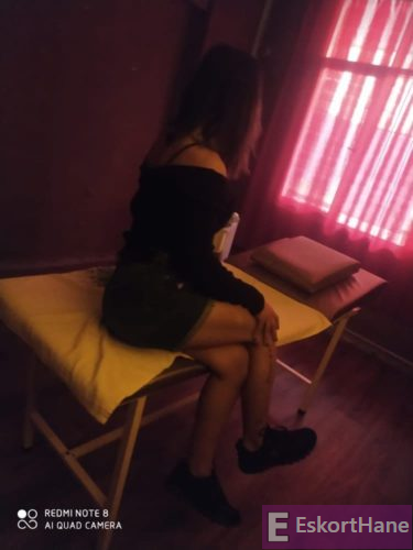 AZRAKA - 19 Yaşında Gerçek resimli Adana yabancı Escort AZRAKA Ek ücretle anal yapıyor - EskortHane